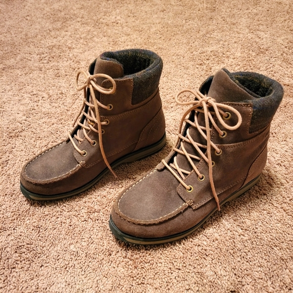 L.L. Bean Tek Hiking Boots - Picture 3 of 9